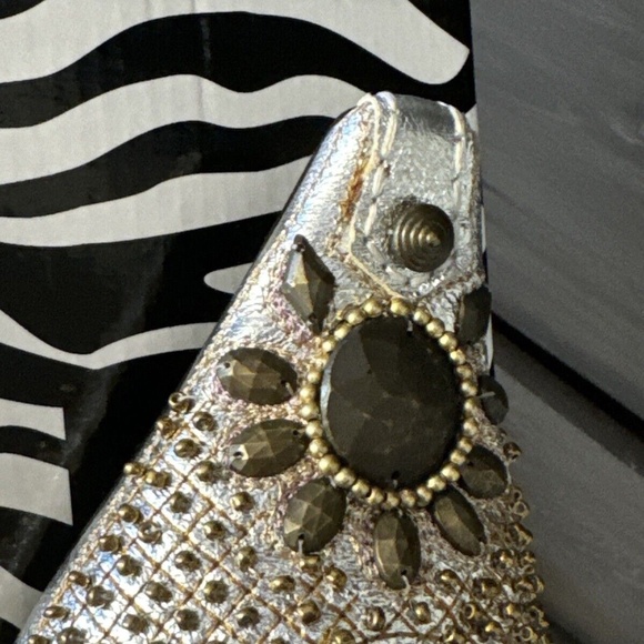 Whittall & Shon Embellished Pointed Toe Slip On Heels Silver Size 7 NWT - Picture 11 of 12